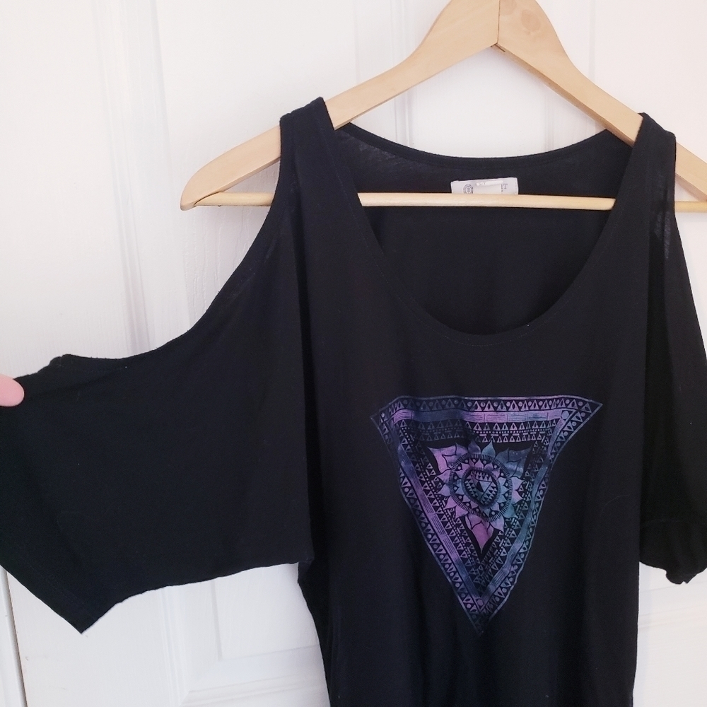 🪴BOGO FREE🪴 Element Cold Shoulder Top size Small